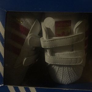 Baby adidas sneakers soft bottom